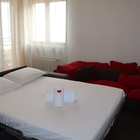 Bari Airport Seaview Apartment ภายนอก รูปภาพ