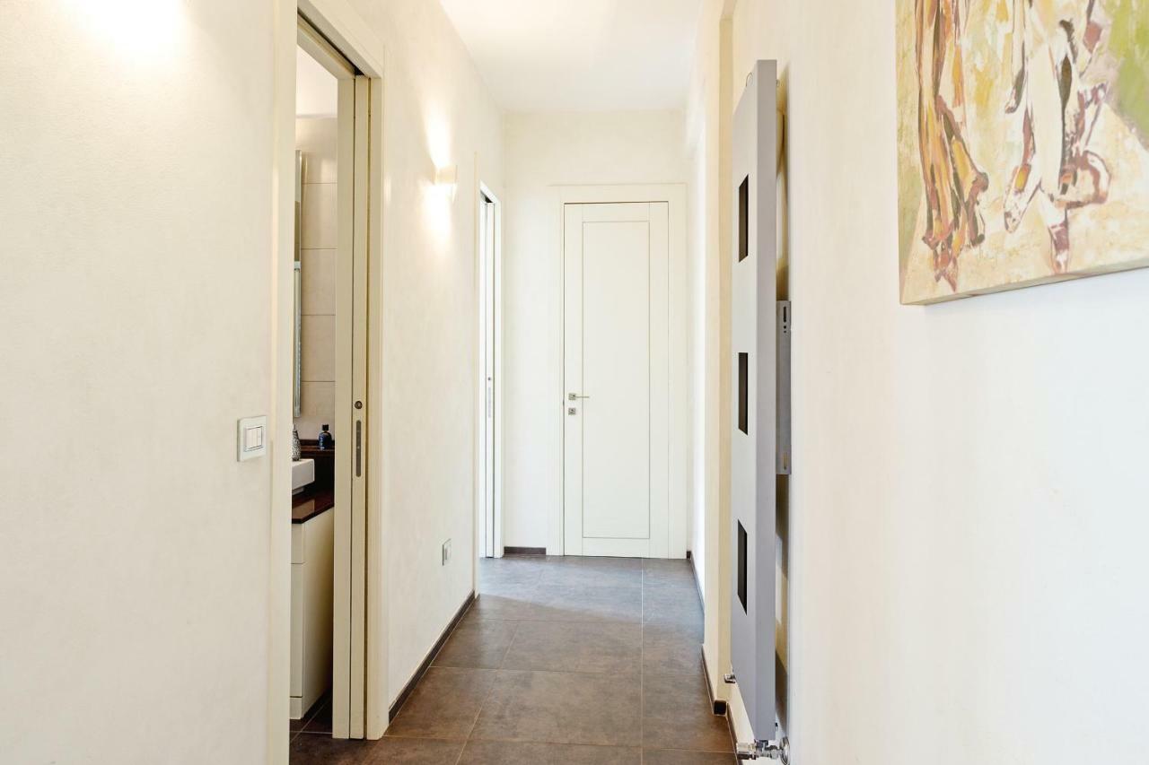Bari Airport Seaview Apartment ภายนอก รูปภาพ